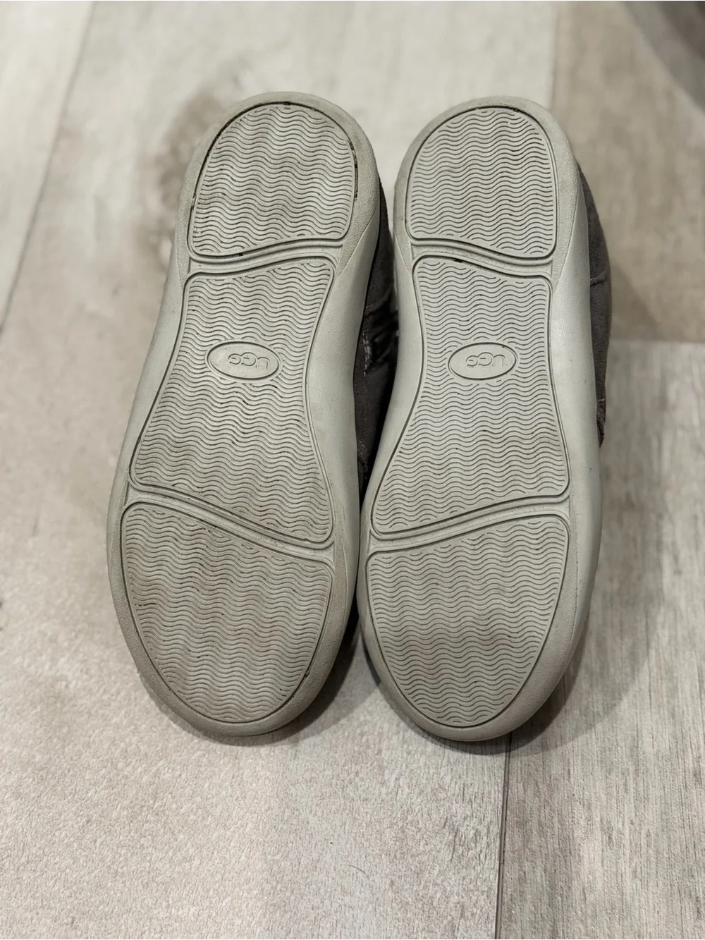 UGG Gray Suede Kids Ankle Boots with Navy Laces size 12 toddler
